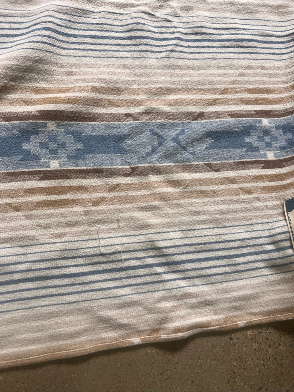 Faherty cotton blanket - Picture 2 of 3